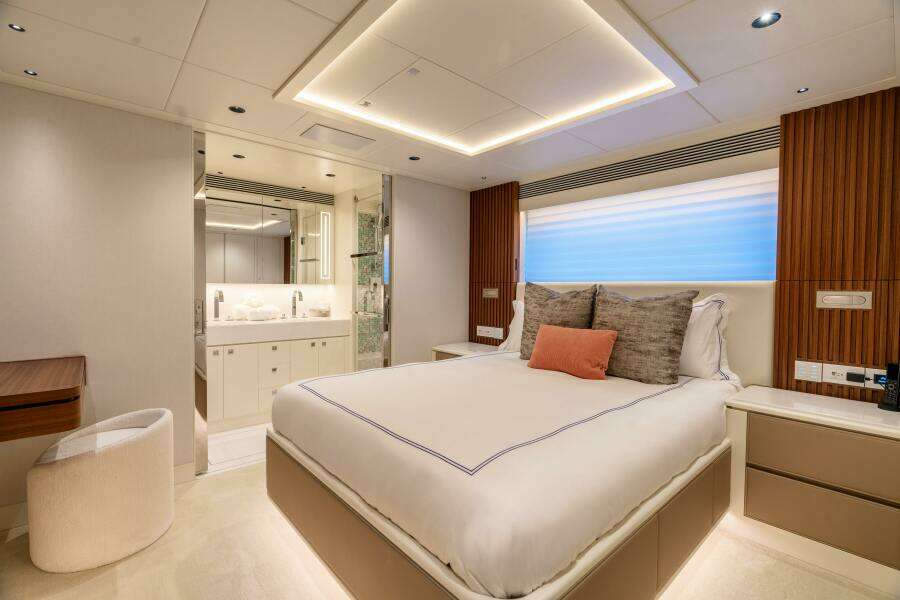 MISS MICHELLE 122ft Horizon Yacht For Sale