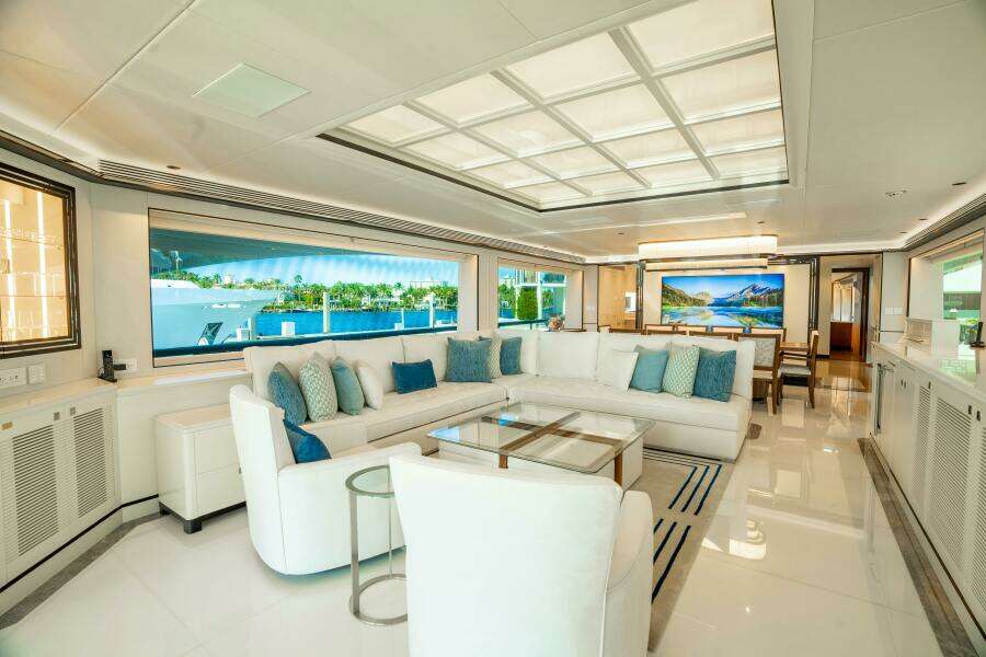 MISS MICHELLE 122ft Horizon Yacht For Sale