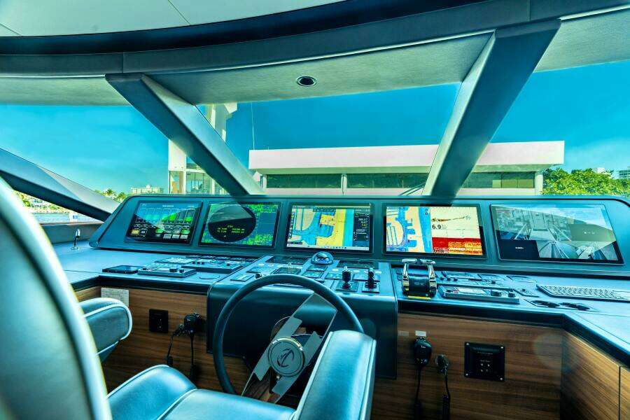 MISS MICHELLE 122ft Horizon Yacht For Sale