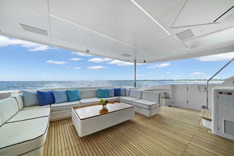 MISS MICHELLE 122ft Horizon Yacht For Sale