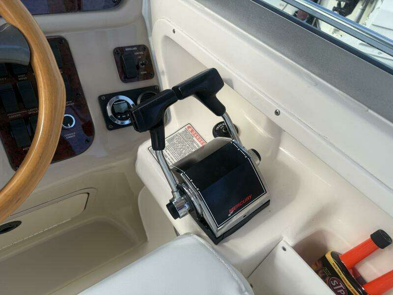 29ft Sea Ray Yacht For Sale
