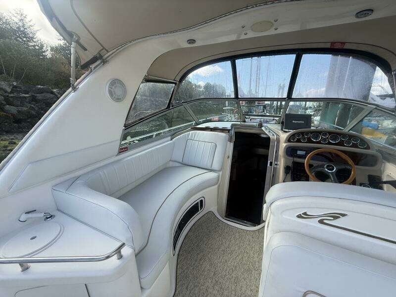 29ft Sea Ray Yacht For Sale