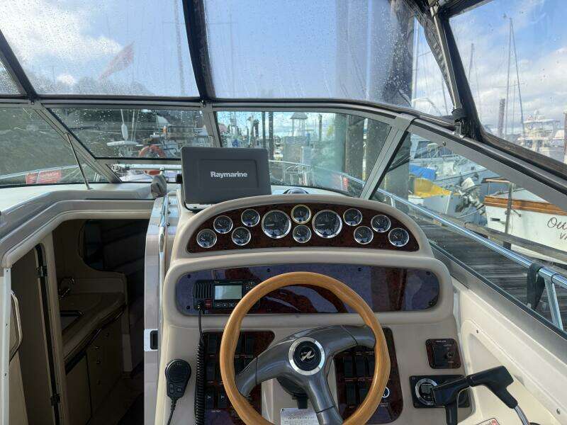 29ft Sea Ray Yacht For Sale