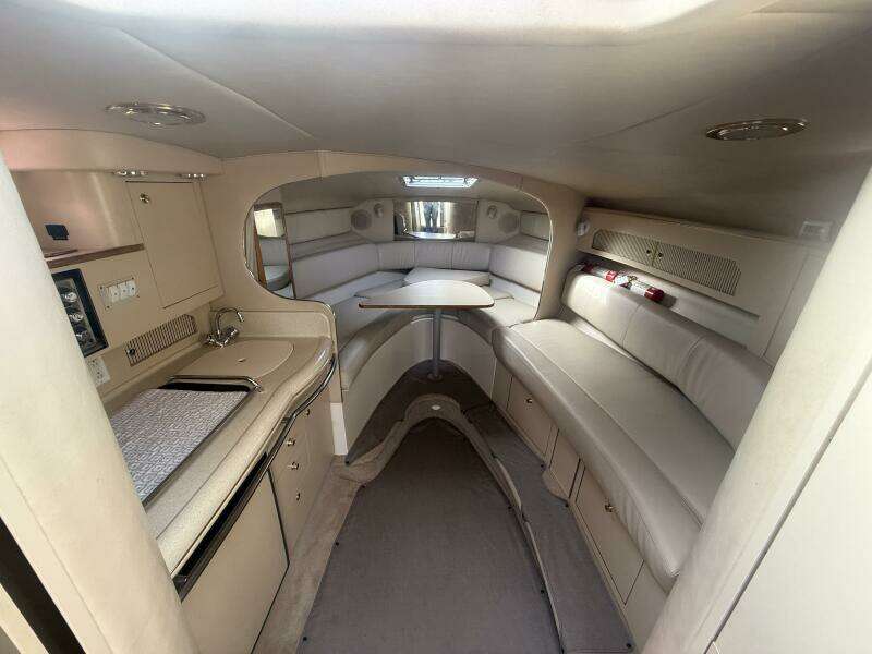 29ft Sea Ray Yacht For Sale