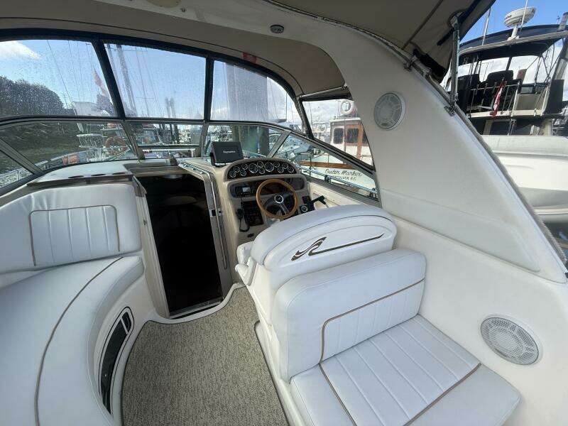 29ft Sea Ray Yacht For Sale