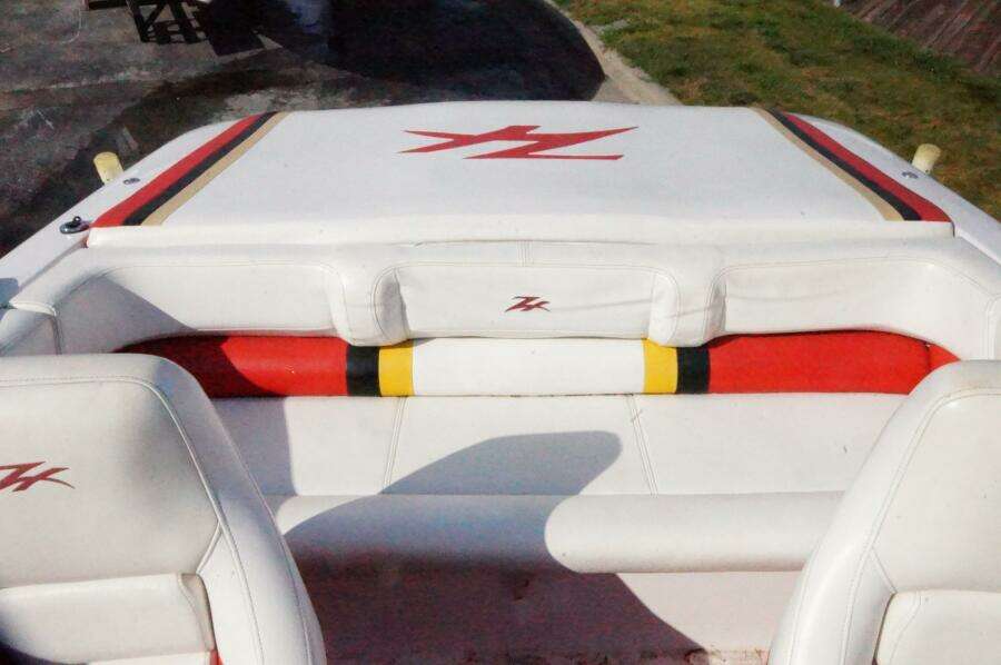 22ft Donzi Yacht For Sale
