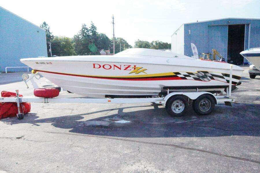 22ft Donzi Yacht For Sale