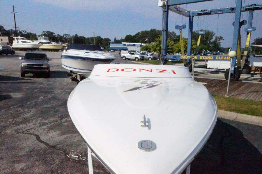 22ft Donzi Yacht For Sale