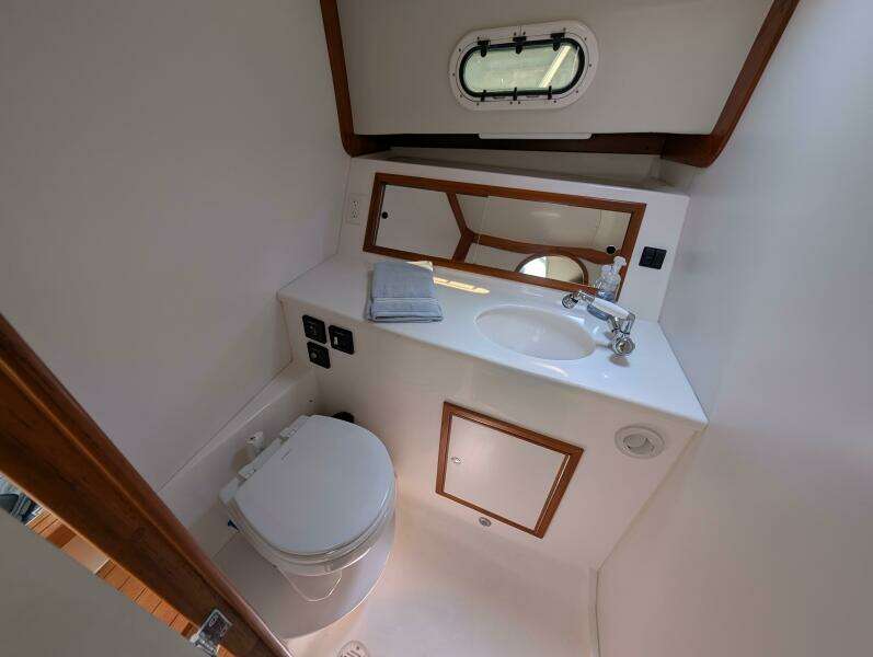 34ft True North Yacht For Sale