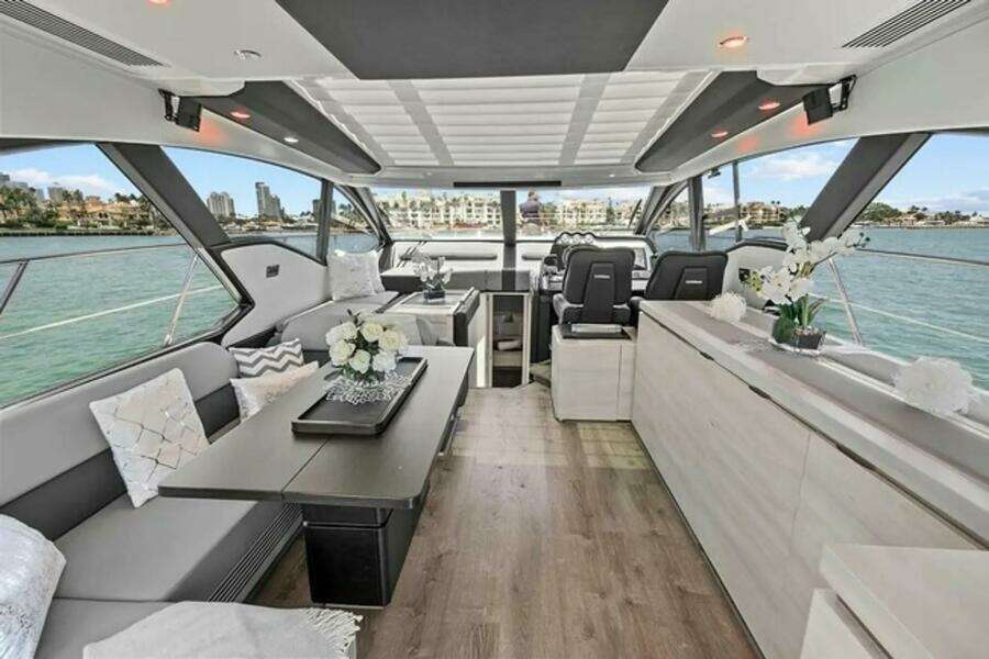 LITHIUM 55ft Azimut Yacht For Sale