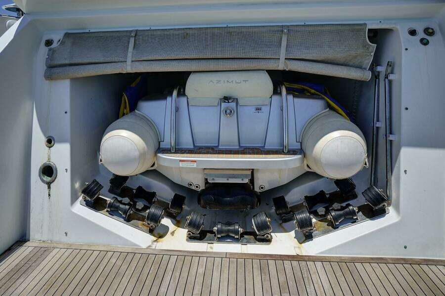 LITHIUM 55ft Azimut Yacht For Sale