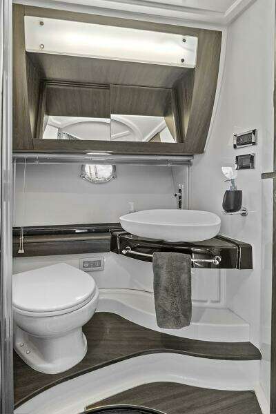 LITHIUM 55ft Azimut Yacht For Sale