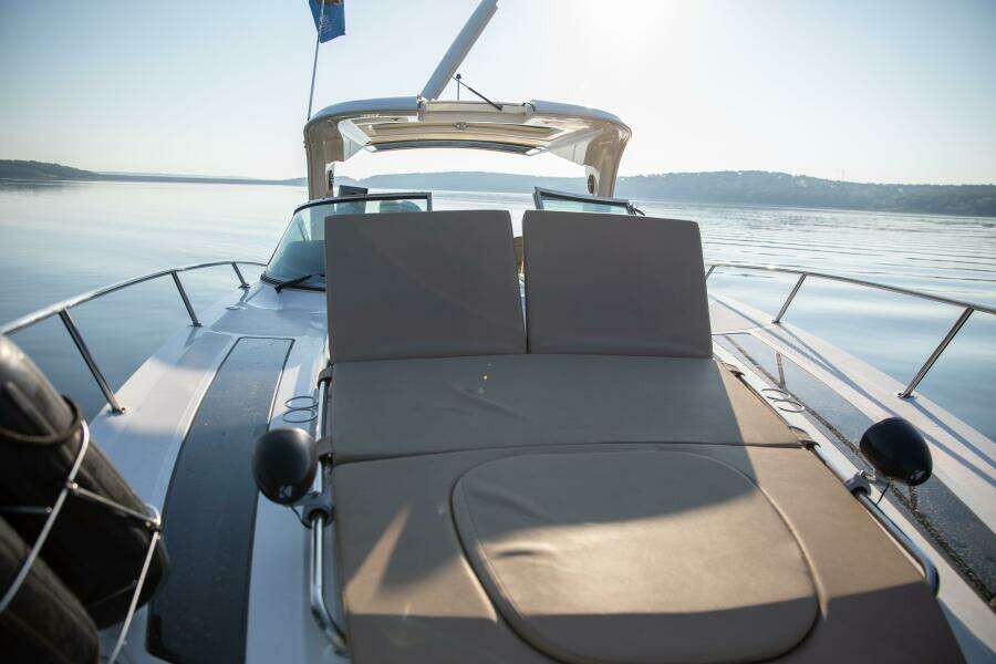 35ft Sea Ray Yacht For Sale