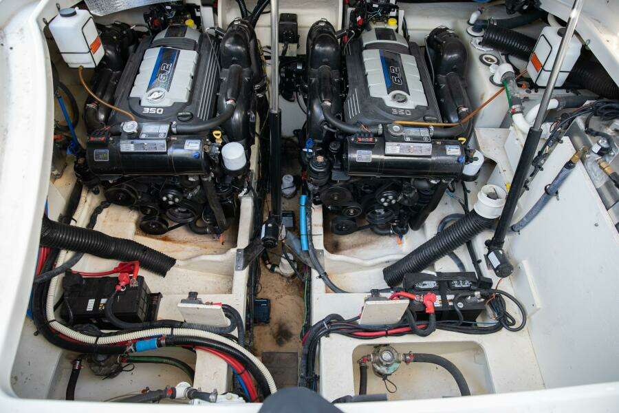 35ft Sea Ray Yacht For Sale