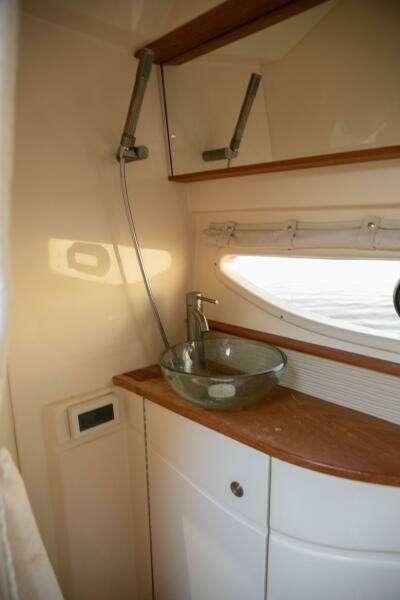 35ft Sea Ray Yacht For Sale