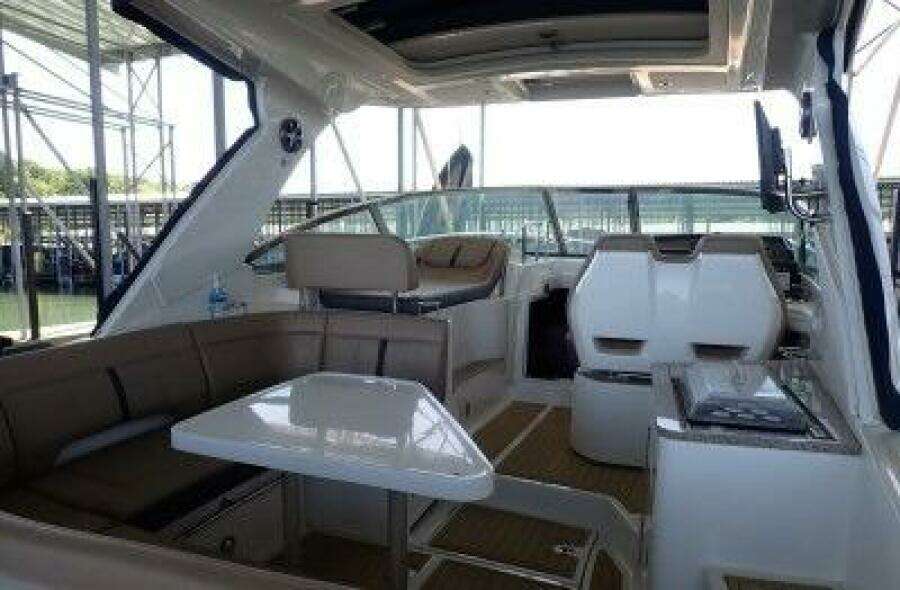 35ft Sea Ray Yacht For Sale