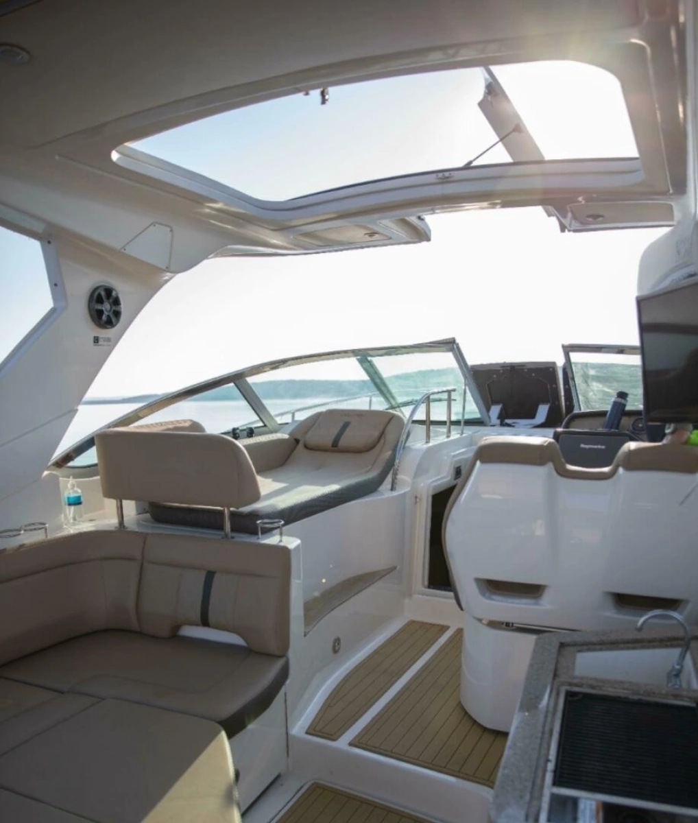 2016 Sea Ray Sundancer 350