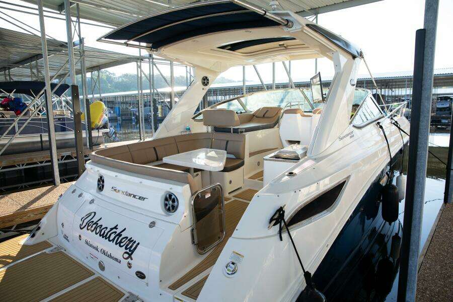 35ft Sea Ray Yacht For Sale