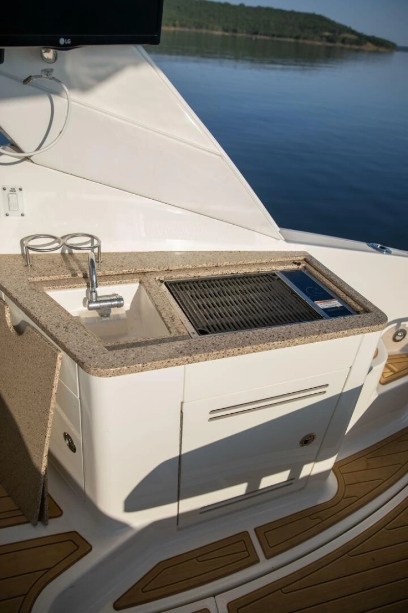 2016 Sea Ray Sundancer 350