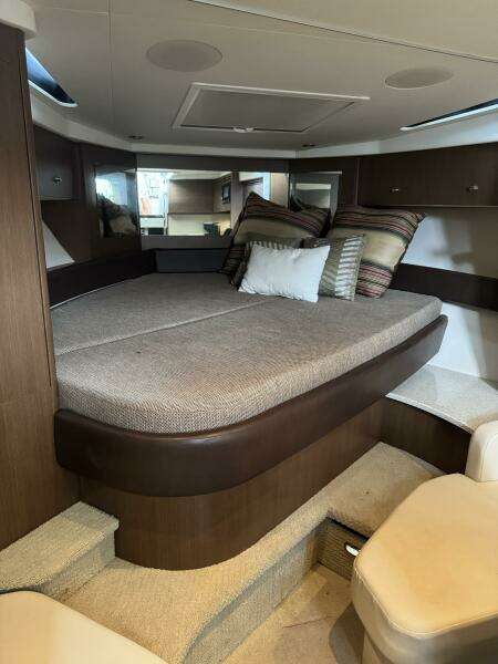 35ft Sea Ray Yacht For Sale