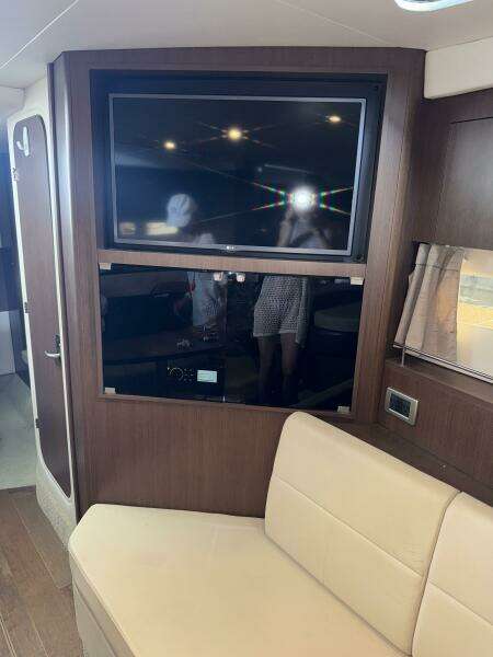 35ft Sea Ray Yacht For Sale
