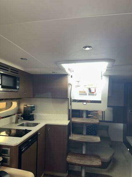 35ft Sea Ray Yacht For Sale