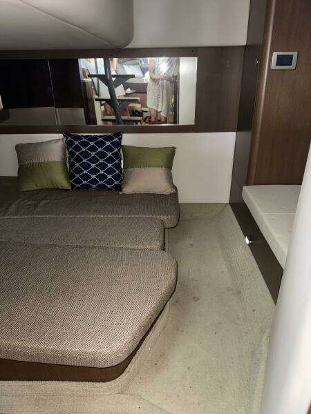 35ft Sea Ray Yacht For Sale