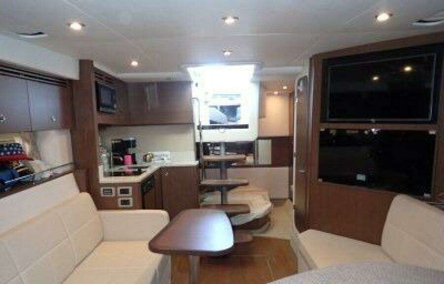 35ft Sea Ray Yacht For Sale