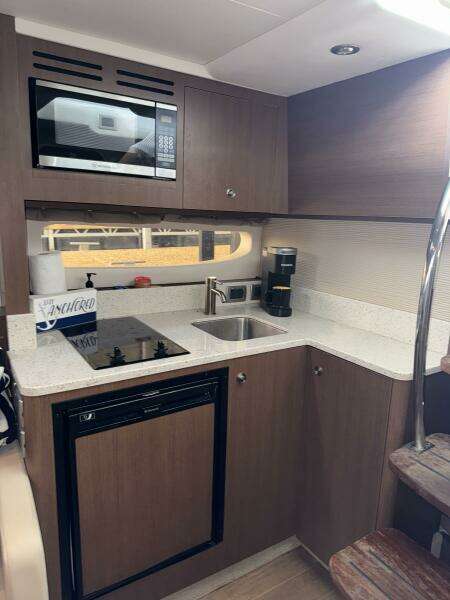 35ft Sea Ray Yacht For Sale