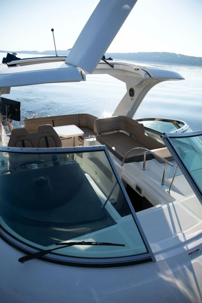 2016 Sea Ray Sundancer 350