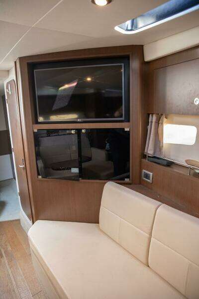 35ft Sea Ray Yacht For Sale