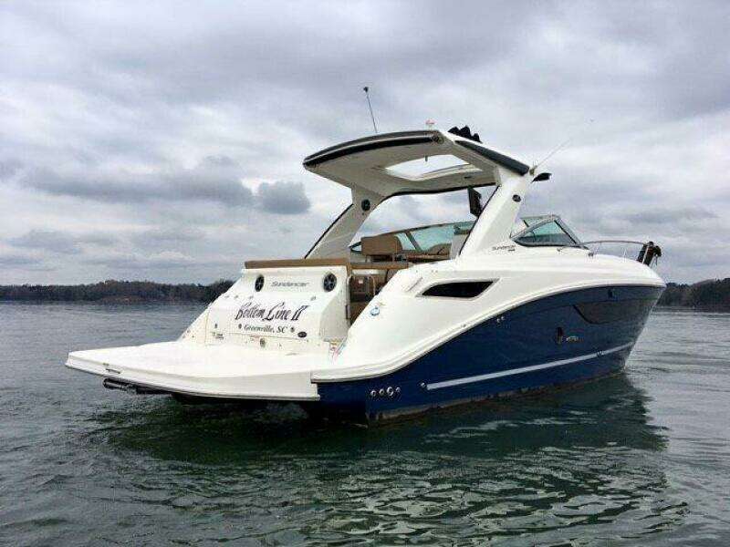 35ft Sea Ray Yacht For Sale
