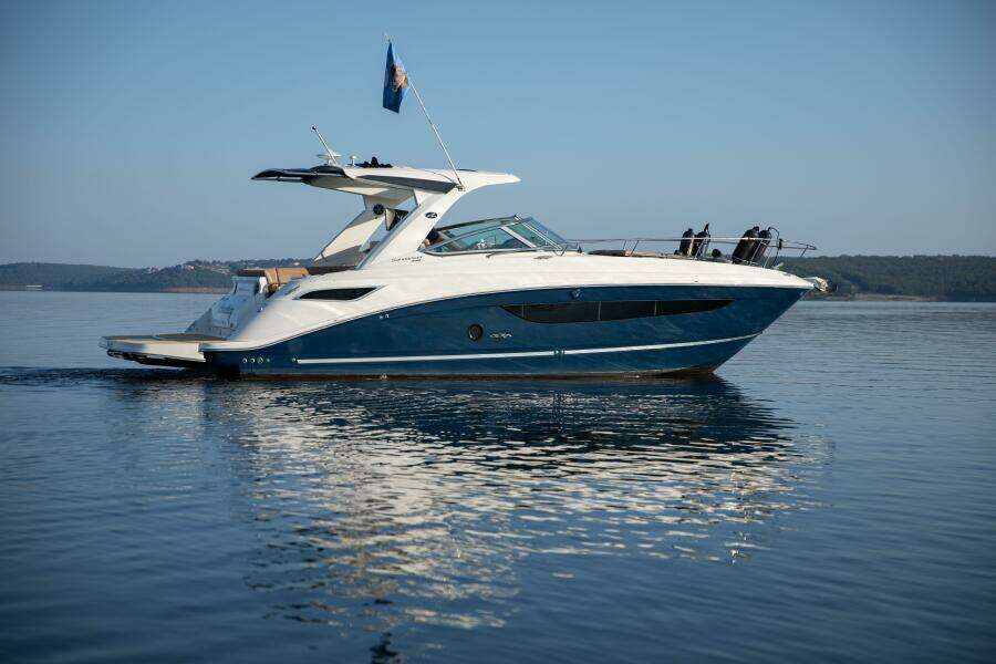 35ft Sea Ray Yacht For Sale