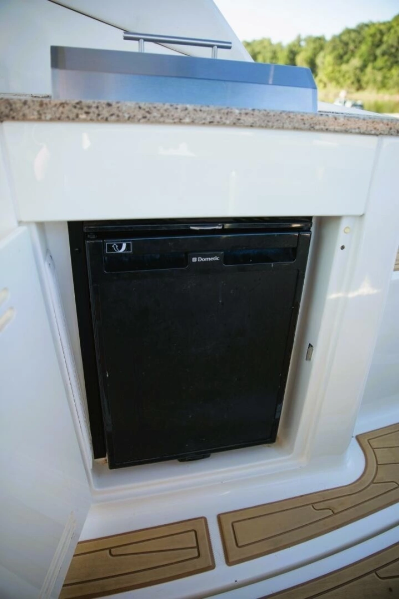 2016 Sea Ray Sundancer 350
