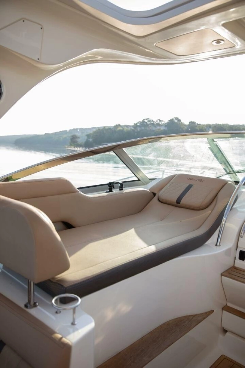 2016 Sea Ray Sundancer 350