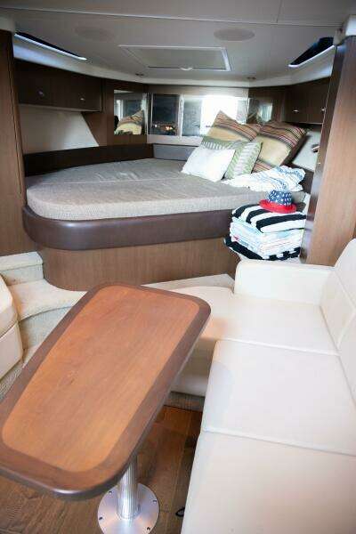 35ft Sea Ray Yacht For Sale