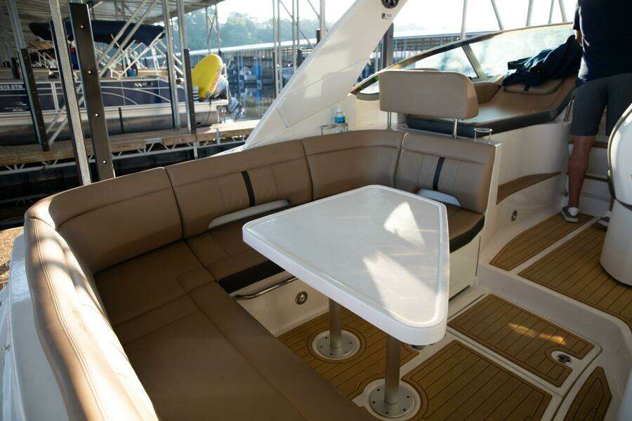 35ft Sea Ray Yacht For Sale