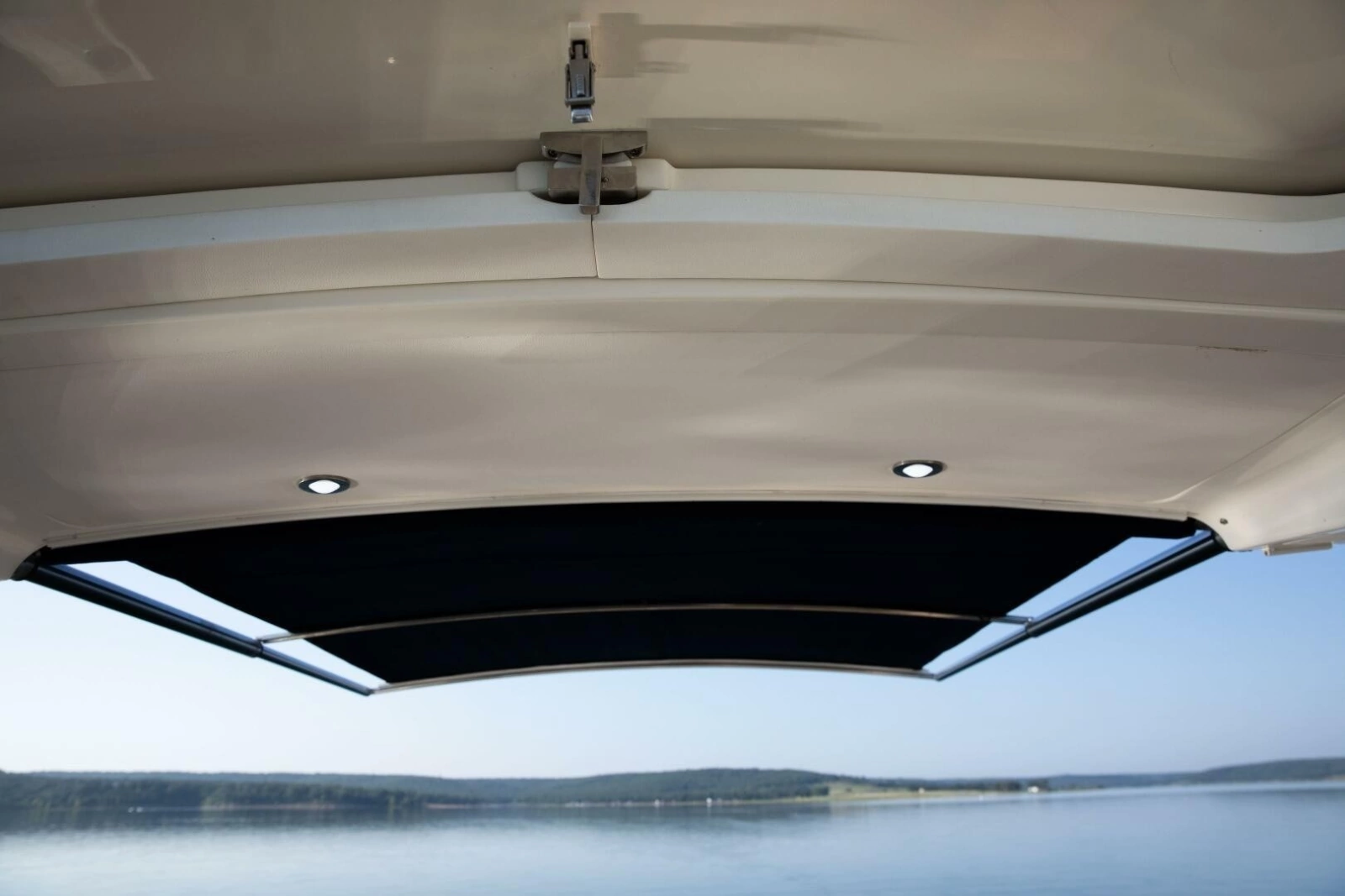 2016 Sea Ray Sundancer 350
