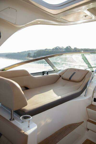 35ft Sea Ray Yacht For Sale