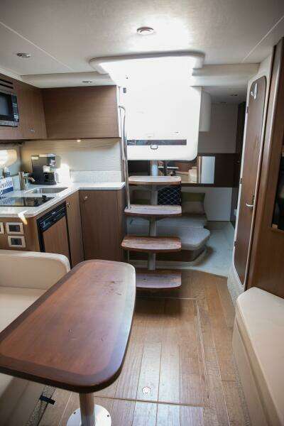 35ft Sea Ray Yacht For Sale