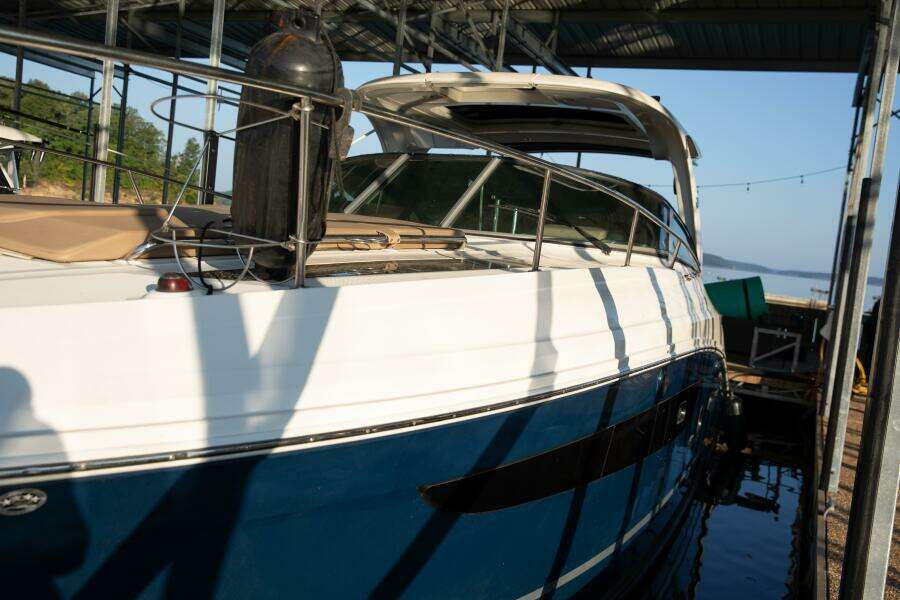35ft Sea Ray Yacht For Sale