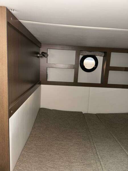 35ft Sea Ray Yacht For Sale