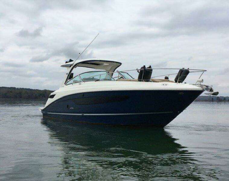 35ft Sea Ray Yacht For Sale
