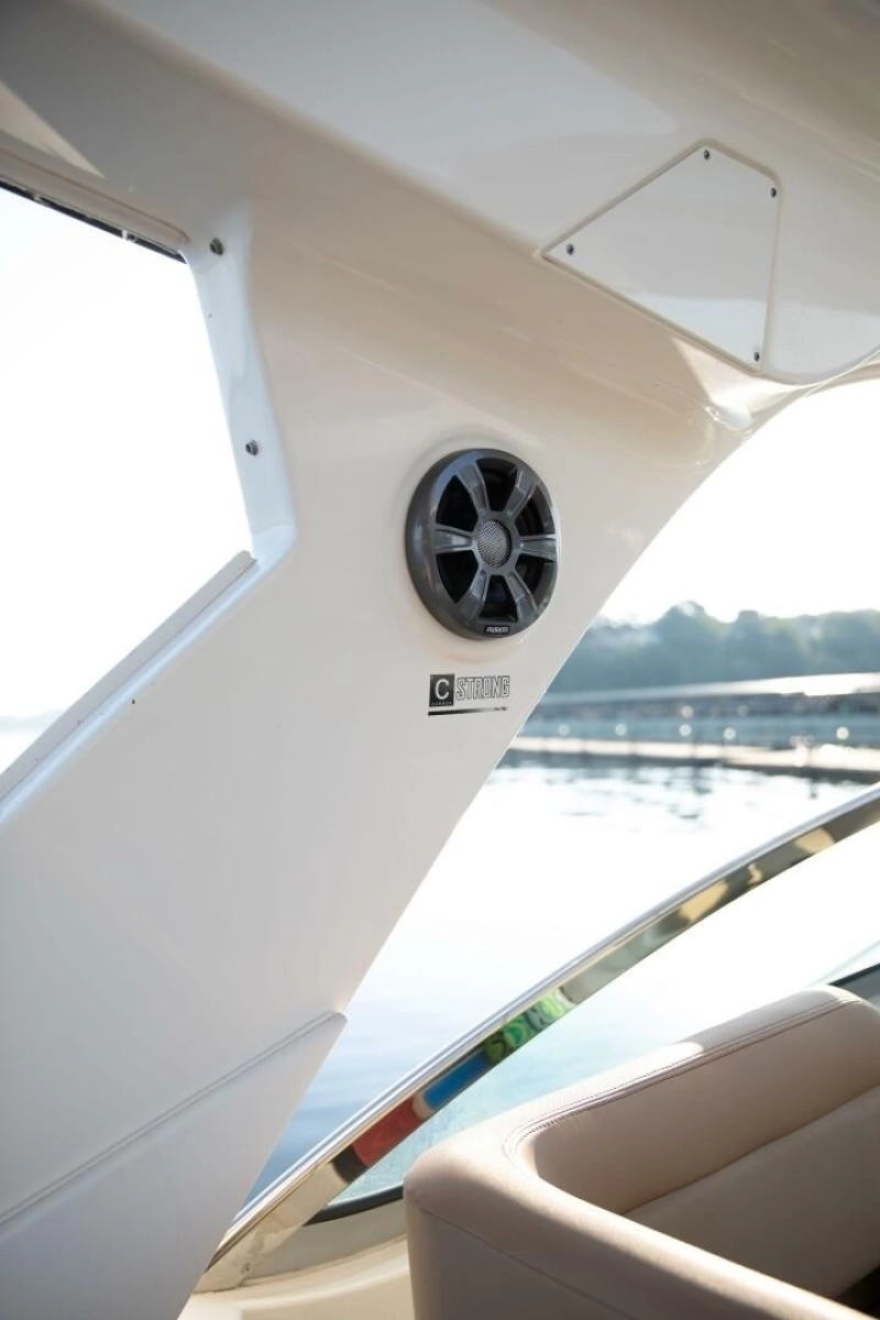 2016 Sea Ray Sundancer 350