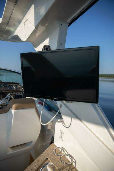 35ft Sea Ray Yacht For Sale