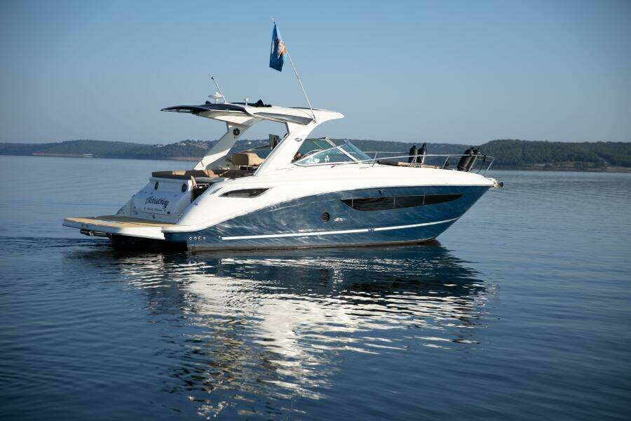 35ft Sea Ray Yacht For Sale