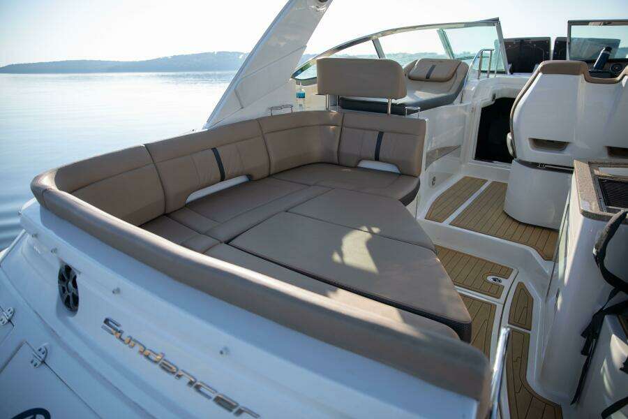35ft Sea Ray Yacht For Sale