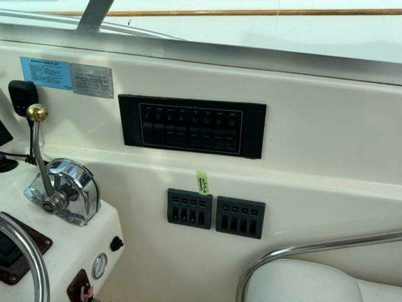28ft Pursuit Yacht For Sale