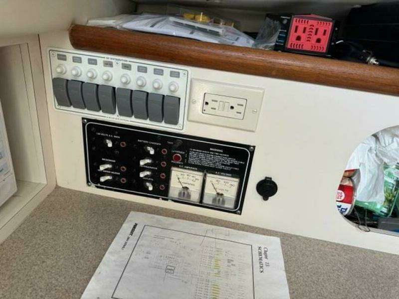 28ft Pursuit Yacht For Sale