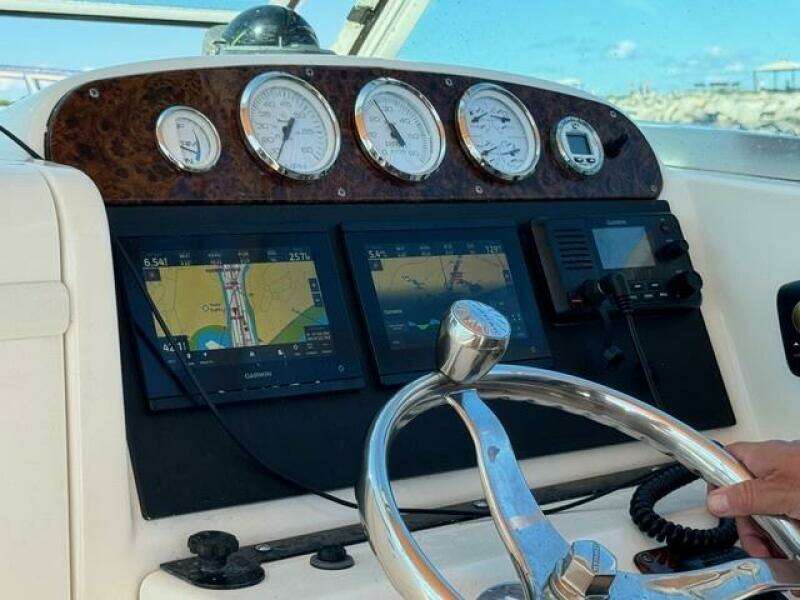 28ft Pursuit Yacht For Sale